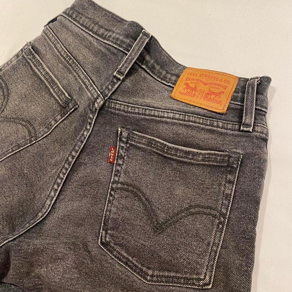 Levi's denim shorts - Picture 5 of 5